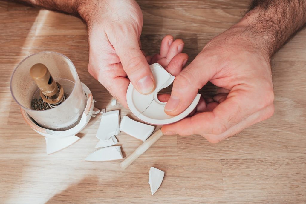 How To Repair Ceramic Mugs